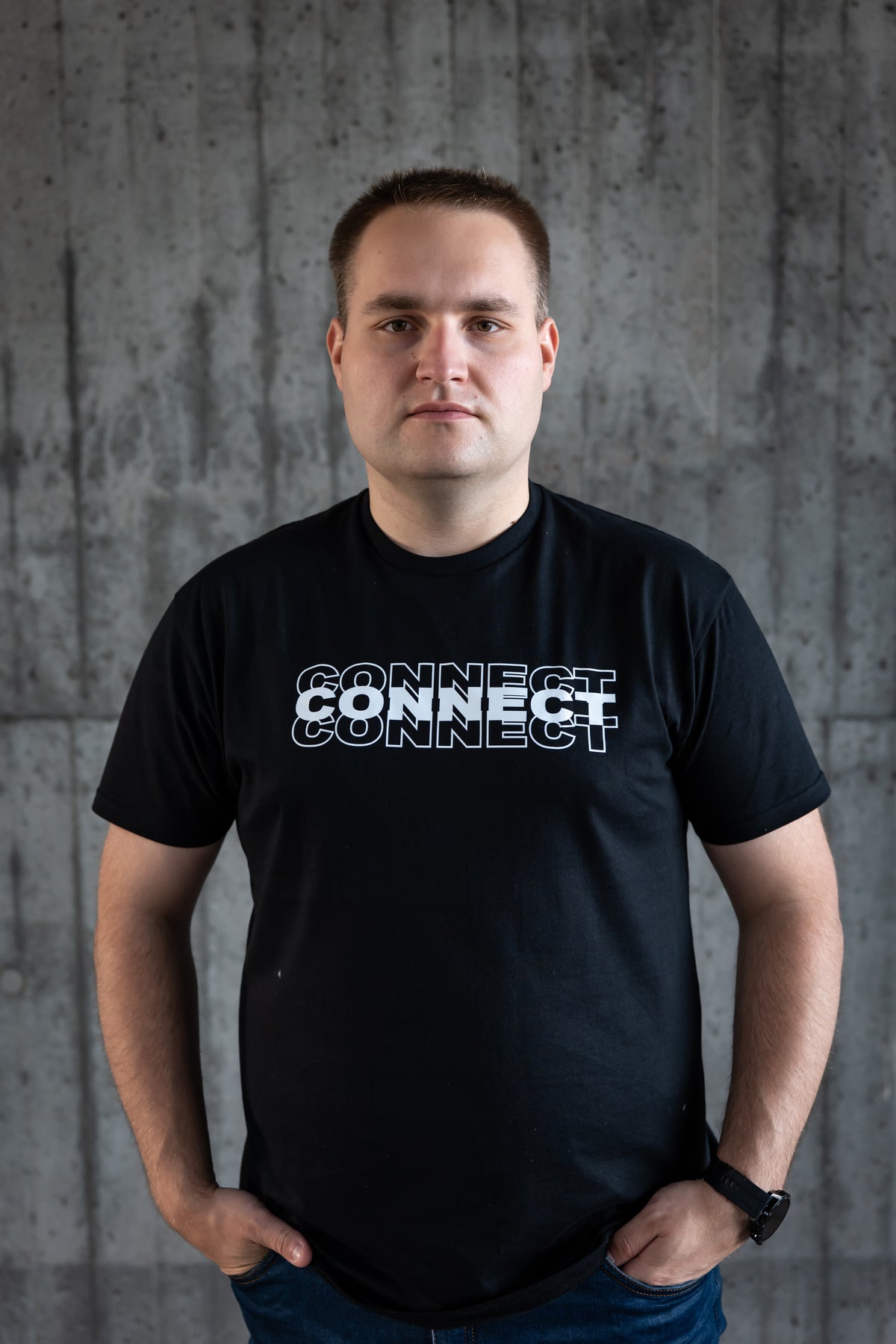 Czarna koszulka CONNECT z krótkim rękawem